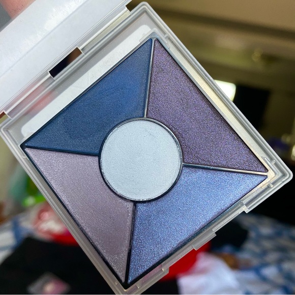 Mary Kay Autumn Eyeshadow Palettes with Magnetic Compact - Picture 4 of 6